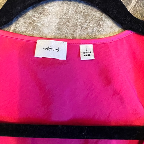 Aritzia Wilfred Pink blouse size small - Picture 2 of 4